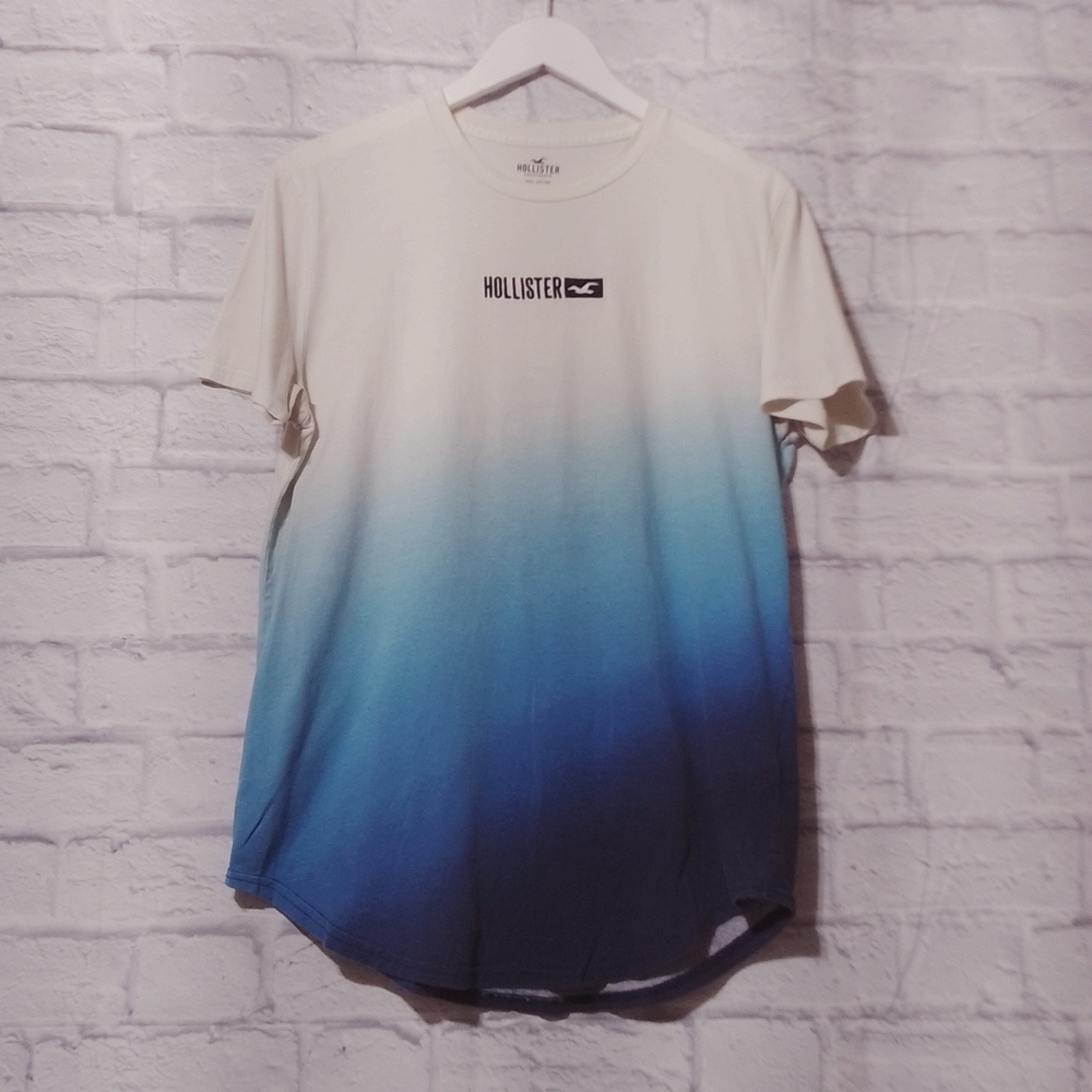 Hollister Men's Blue Gradient T-Shirt